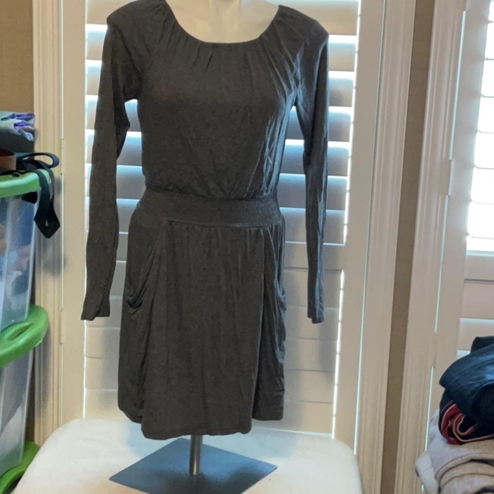 Forever 21 Gray Long Sleeve Sheath Dress